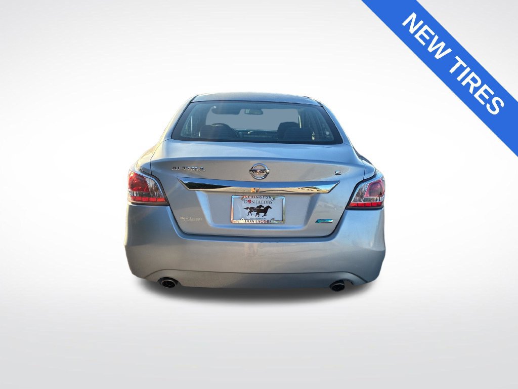 Used 2014 Nissan Altima 2.5 S FWD image 5