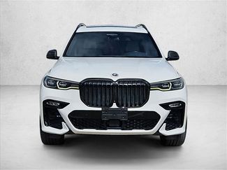 Used 2022 BMW X7 xDrive40i w/ M Sport Package video 2