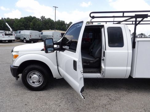Used 2015 Ford F250 XL w/ Power Equipment Group RWD image 13