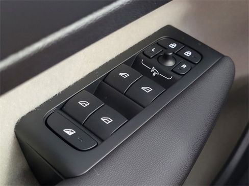 New 2026 Volvo XC40 B5 Plus w/ Protection Package Premier image 29