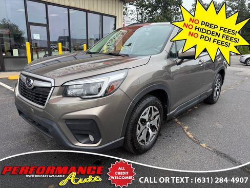 Used 2021 Subaru Forester Premium AWD/4WD image 4