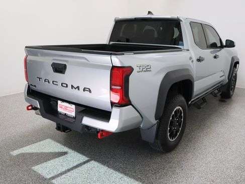Used 2024 Toyota Tacoma TRD Off-Road AWD/4WD image 7