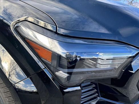 New 2026 Toyota Tacoma SR5 AWD/4WD image 13
