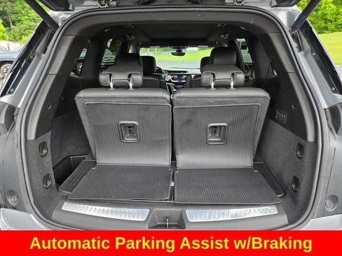 Used 2023 Cadillac XT6 Sport w/ Technology Package AWD/4WD image 18