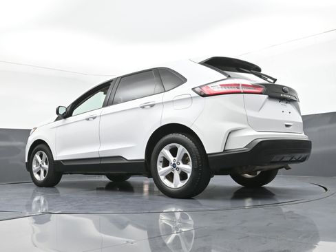 Used 2021 Ford Edge SE image 26