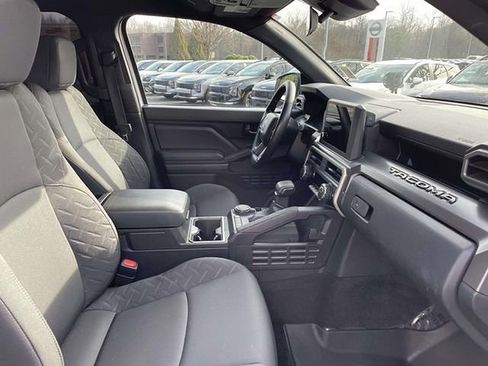 Used 2024 Toyota Tacoma SR5 image 10