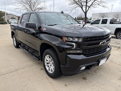 Used 2021 Chevrolet Silverado 1500 RST image 1