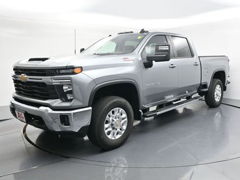 Used 2024 Chevrolet Silverado 3500 LT w/ All Star Edition AWD/4WD image 1