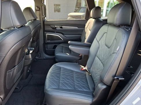 Used 2024 Kia Telluride EX X-Line AWD/4WD image 10