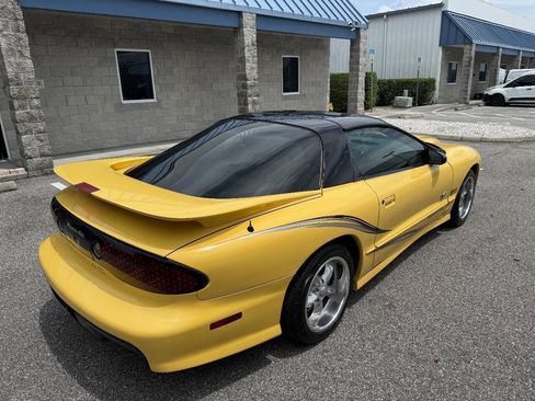 Used 2002 Pontiac Firebird Formula RWD image 7