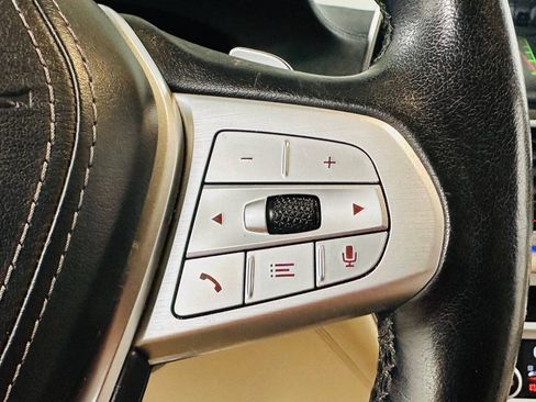 Used 2020 BMW 740i xDrive AWD/4WD image 18