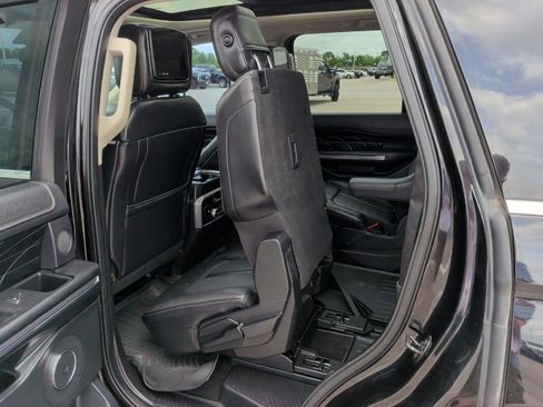 Used 2019 Ford Expedition Platinum AWD/4WD image 43