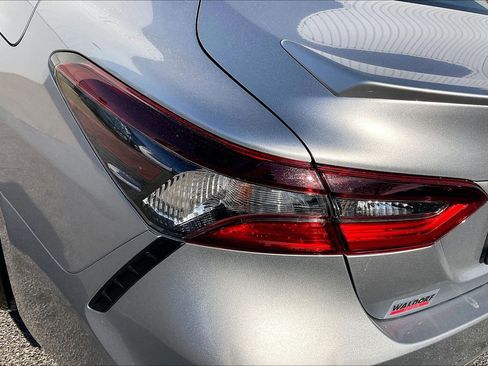 Used 2022 Toyota Camry SE w/ Cold Weather Package image 34