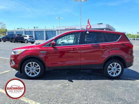 Used 2019 Ford Escape SE FWD image 4