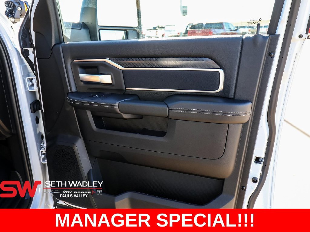 New 2025 RAM 2500 Big Horn AWD/4WD image 30