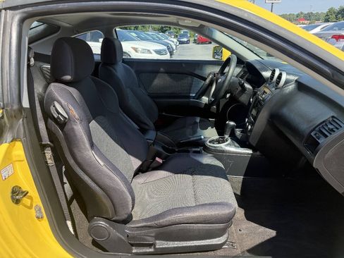 Used 2006 Hyundai Tiburon GS FWD image 11