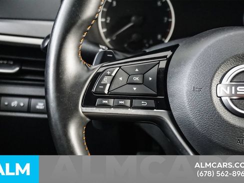 Used 2025 Nissan Altima 2.5 SR FWD image 29