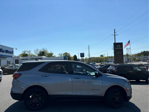 Certified 2024 Chevrolet Equinox LS w/ LS Convenience Package FWD image 4