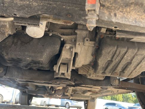 Used 2018 Dodge Journey SE image 25