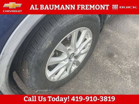 Used 2020 Nissan Rogue SV AWD/4WD image 5