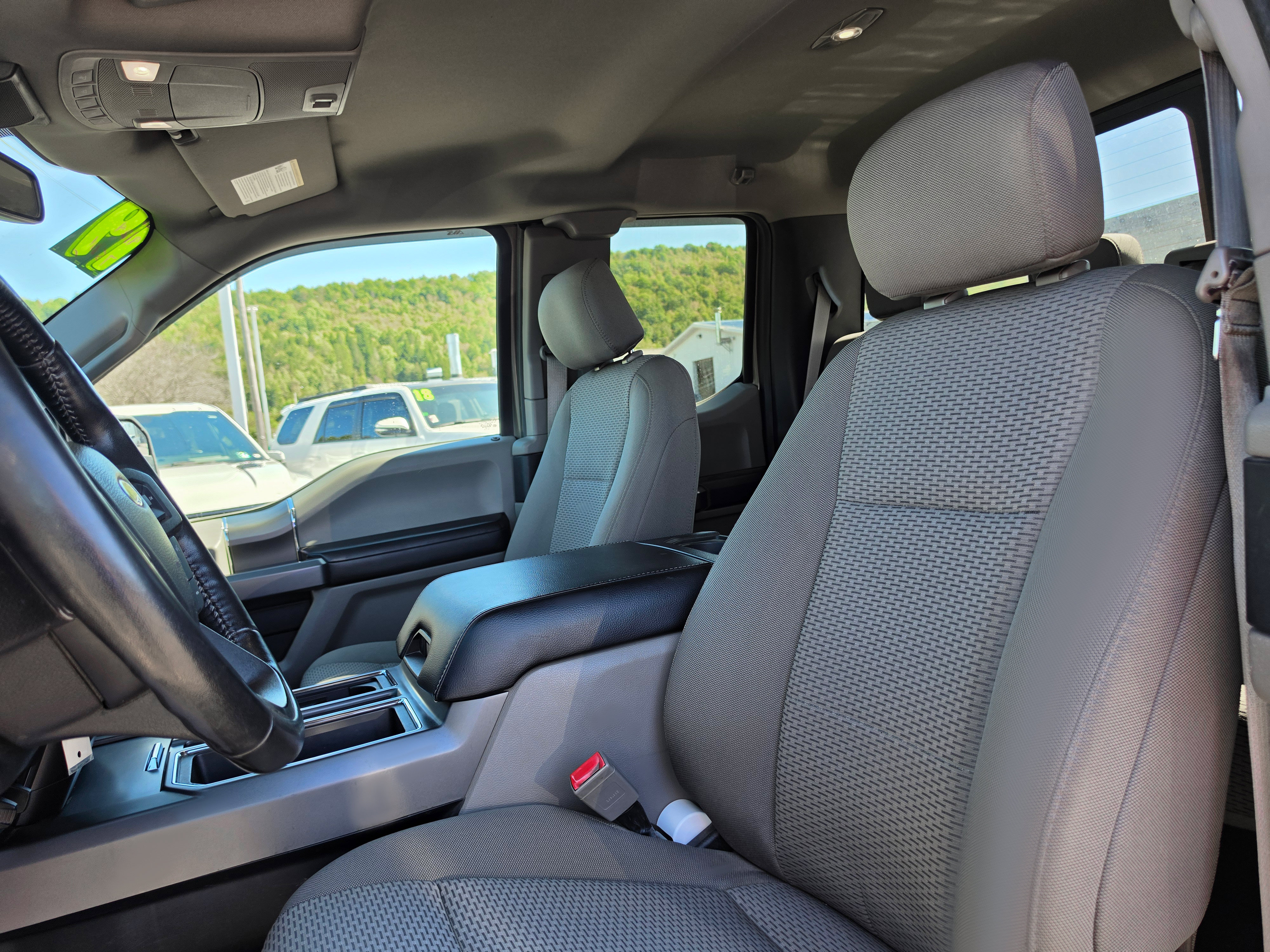 Used 2019 Ford F150 XLT w/ Equipment Group 302A Luxury AWD/4WD image 12