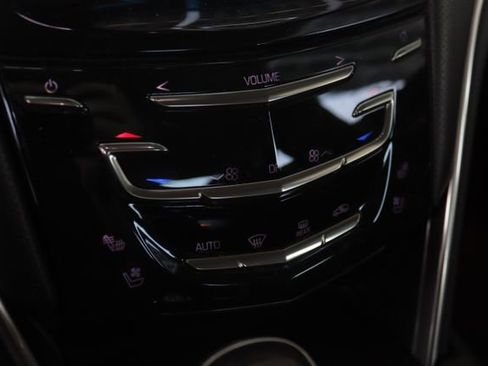 Used 2019 Cadillac XTS Luxury image 18