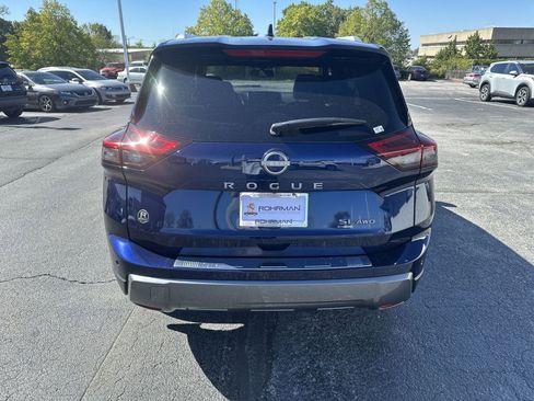 Certified 2024 Nissan Rogue SL image 5