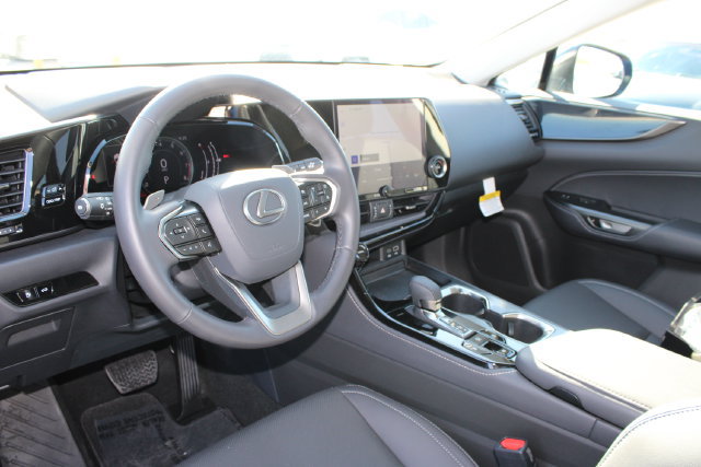 Certified 2025 Lexus NX 250 FWD image 12
