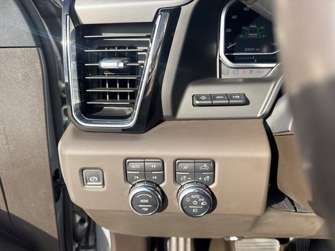 Used 2023 GMC Sierra 1500 Denali image 25