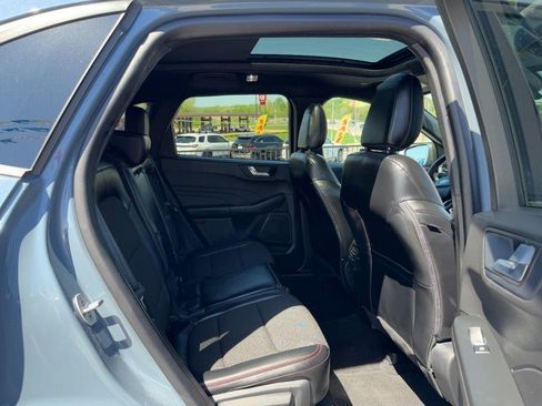 Used 2024 Ford Escape ST-Line w/ Tech Pack #1 AWD/4WD image 10