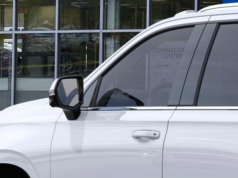 New 2026 Chevrolet Tahoe LT w/ Comfort Package AWD/4WD image 12