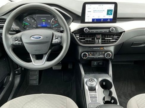 Used 2022 Ford Escape SE FWD image 15