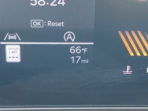 New 2025 Kia Sorento S image 6