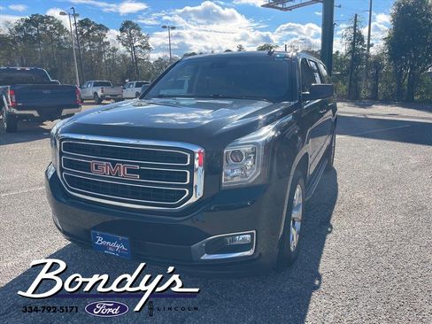 Used 2019 GMC Yukon XL SLT w/ Open Road Package image 3
