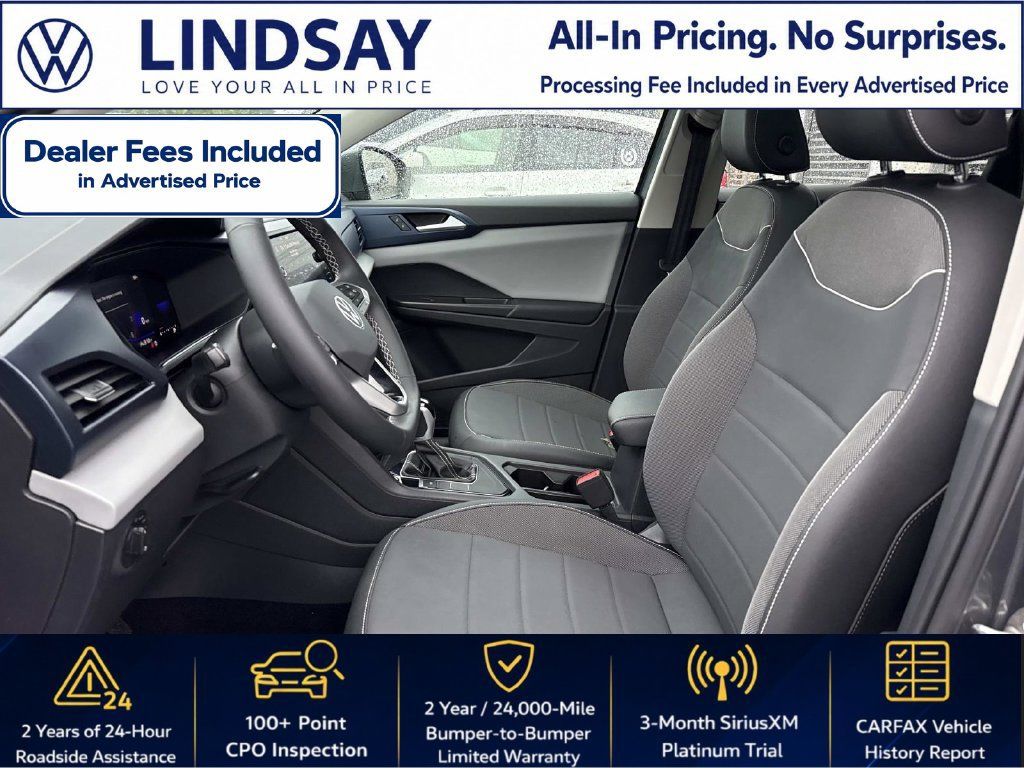 Used 2023 Volkswagen Taos SE w/ Panoramic Sunroof Package FWD image 11