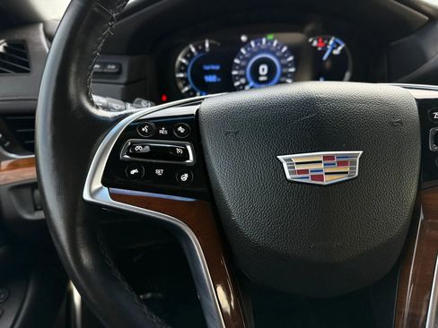 Used 2017 Cadillac Escalade Premium Luxury image 34