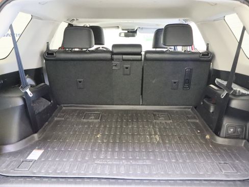 Used 2024 Toyota 4Runner Limited image 9