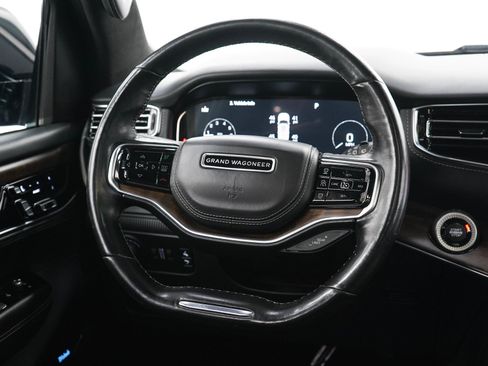 Used 2023 Jeep Grand Wagoneer Series II AWD/4WD image 19