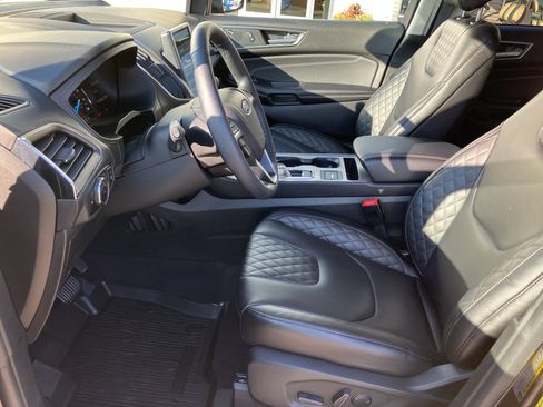 Used 2024 Ford Edge Titanium AWD/4WD image 12