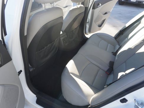 Used 2015 Kia Optima EX image 23