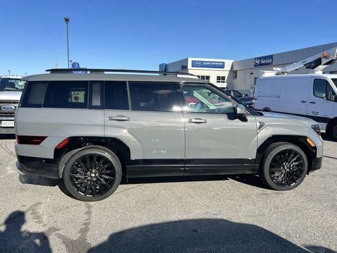 Used 2024 Hyundai Santa Fe Calligraphy image 8