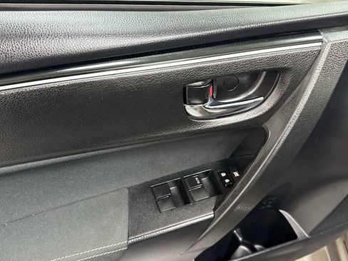 Used 2017 Toyota Corolla LE image 15