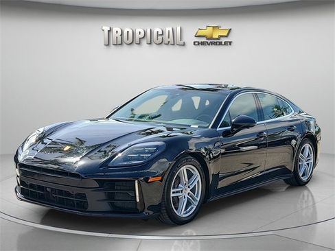 Used 2025 Porsche Panamera 4 image 1