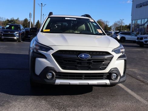 Used 2023 Subaru Outback Limited image 7