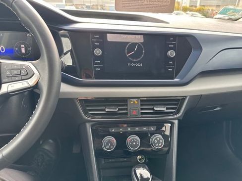 Certified 2023 Volkswagen Taos SE w/ Panoramic Sunroof Package image 23