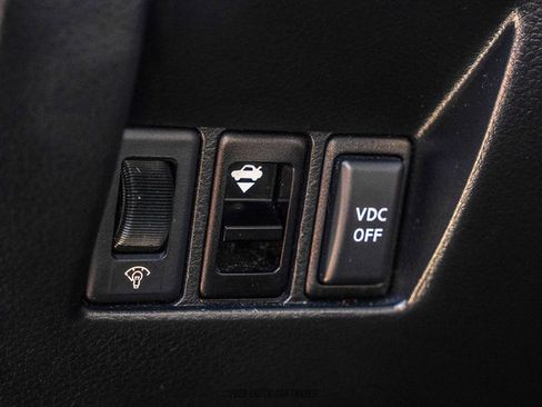 Used 2004 INFINITI G35 Coupe w/ Premium Pkg RWD image 74