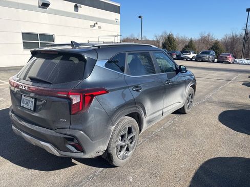 Certified 2026 Kia Seltos EX w/ EX Sunroof Package image 7