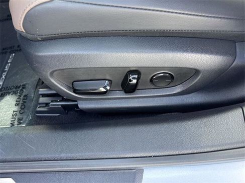 Certified 2025 Lexus ES 300h 300h image 12