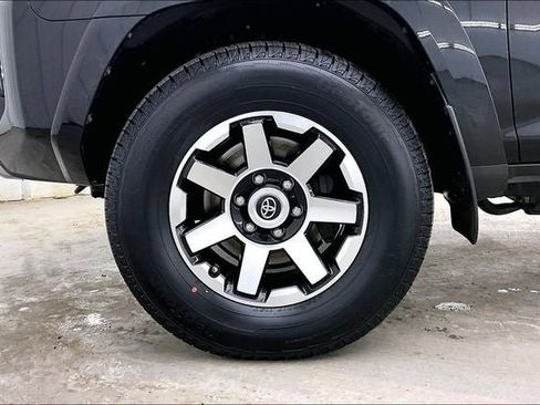 Used 2020 Toyota 4Runner TRD Off-Road Premium w/ Moonroof Package image 10