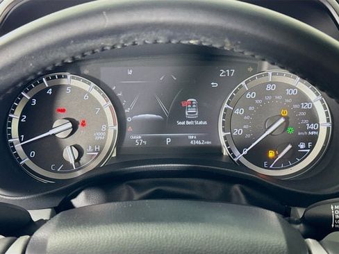 Used 2022 Toyota Highlander XLE image 12